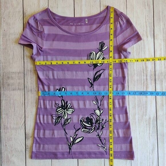 On a Whim fitted striped floral tee shirt sz M - Picture 6 of 9